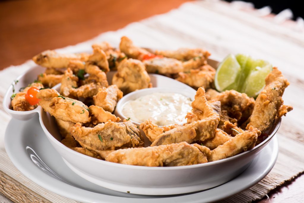 Isca de Linguado à Dorê (c/Molho Tártaro) Procopão